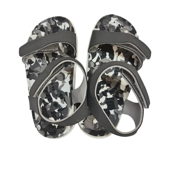 Native Kids Jefferson Sandals Camo Print Size C10 Gray Waterproof Lightweight - Picture 2 of 6